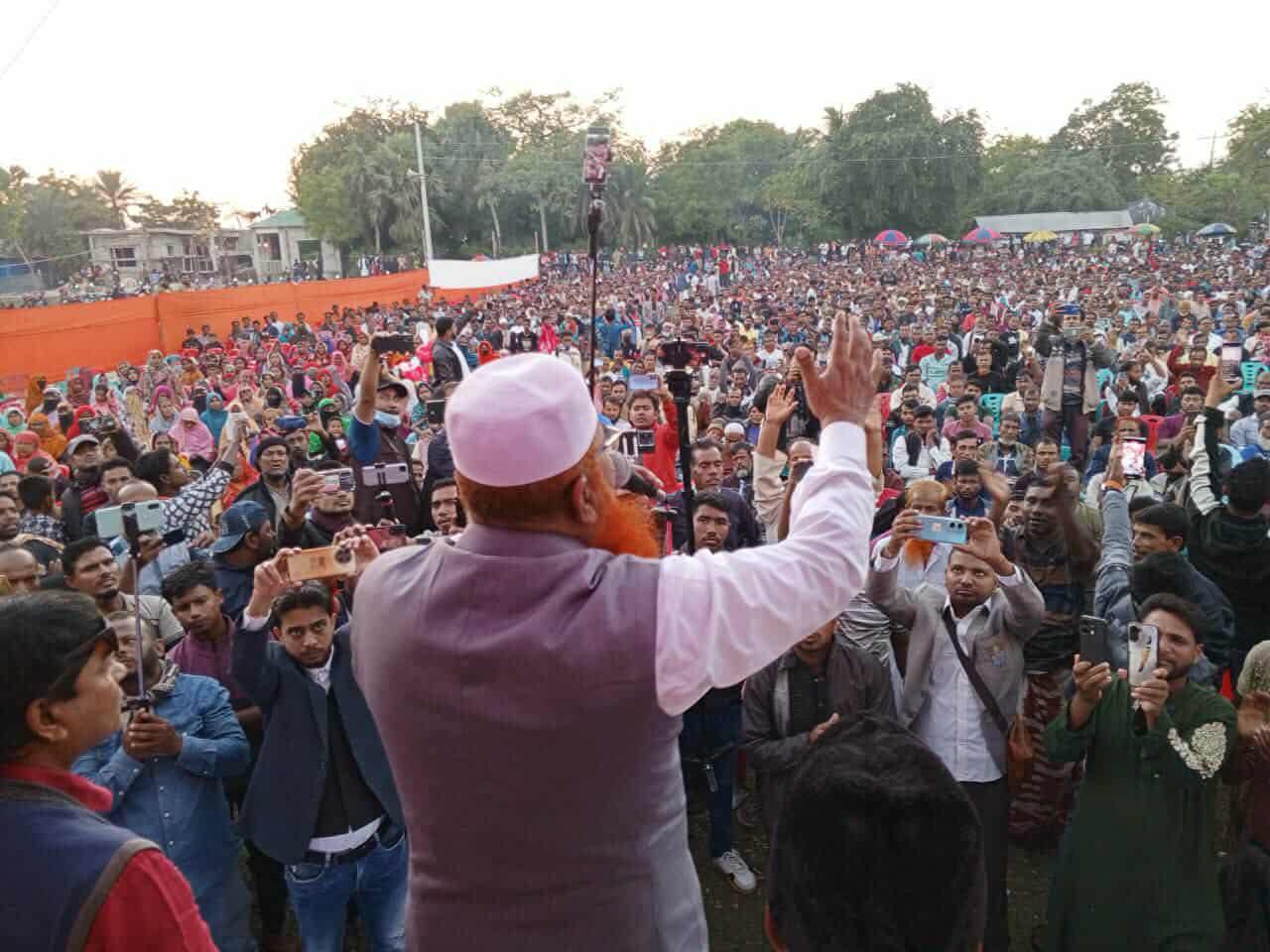 আশাশুনির বড়দলে কাজী আলাউদ্দিনের জনসভায় মানুষের ঢল