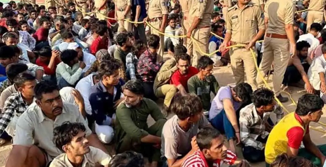 গুজরাটে এক হাজারের বেশি বাংলাদেশি আটক