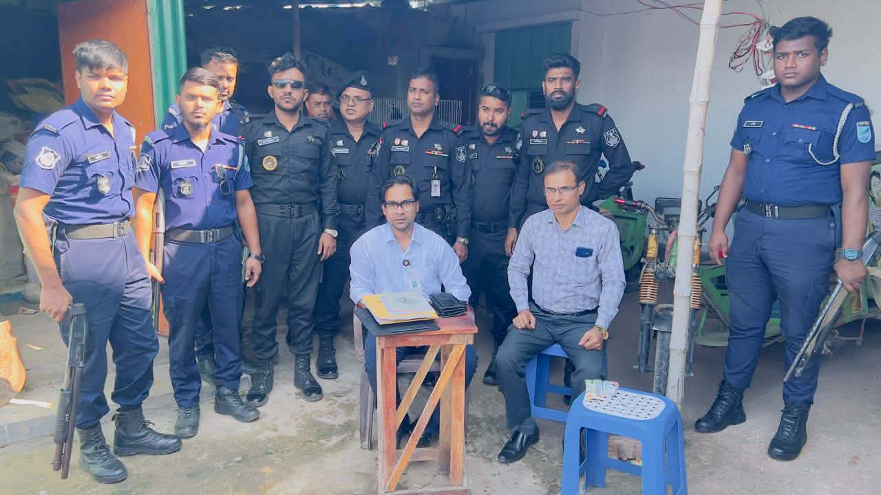 কিশোরগঞ্জে তিন প্রতিষ্ঠানকে ৪ লক্ষ টাকা জরিমানা