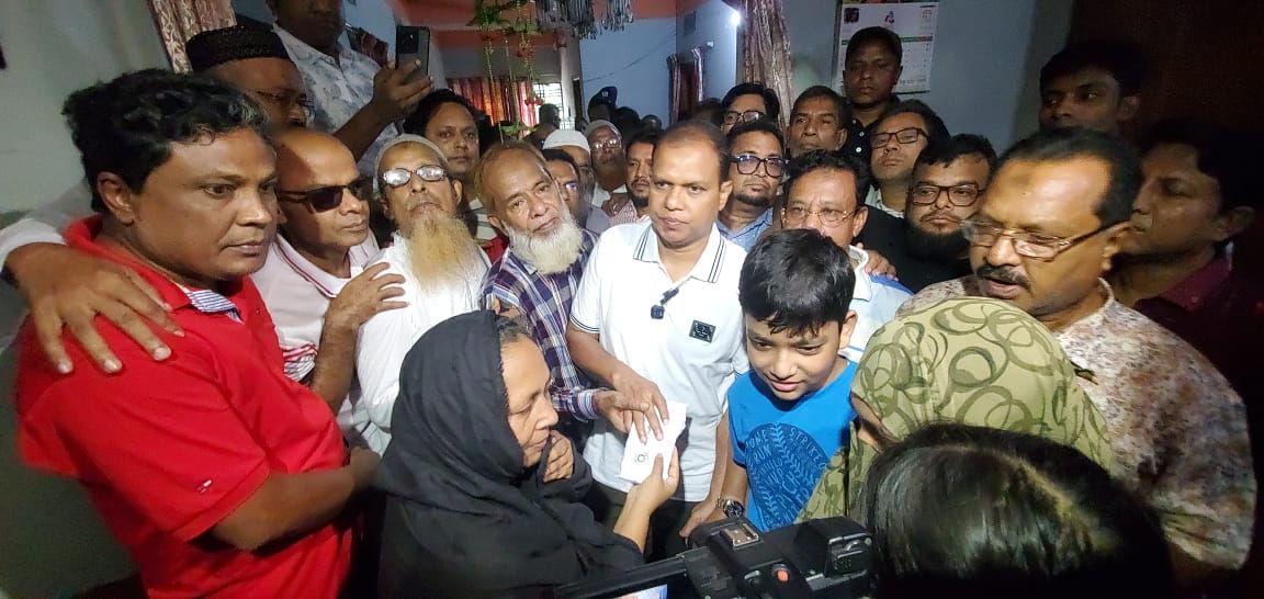 বগুড়ায় নিহত যুবদল নেতার পরিবারের পাশে তারেক রহমান
