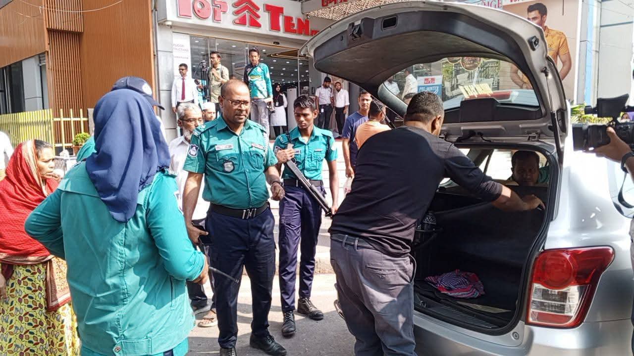 বরিশালে আ.লীগ কর্মসূচি উপলক্ষে পুলিশি নিরাপত্তা জোরদার