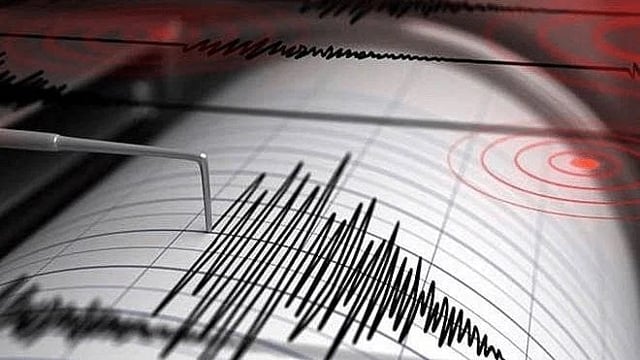 ৫ দশমিক ৯ মাত্রায় কাঁপল দেশ