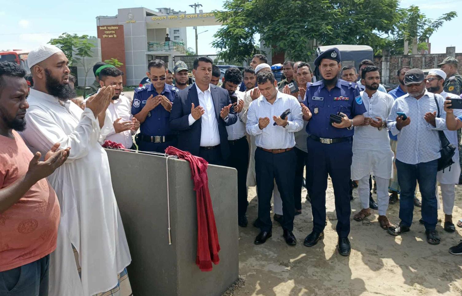 বিশনন্দী ফেরিঘাটে মেঘনা নদীর পাড়ে প্রস্তাবিত ইকো পার্কের নির্মান কাজের উদ্ধোধন