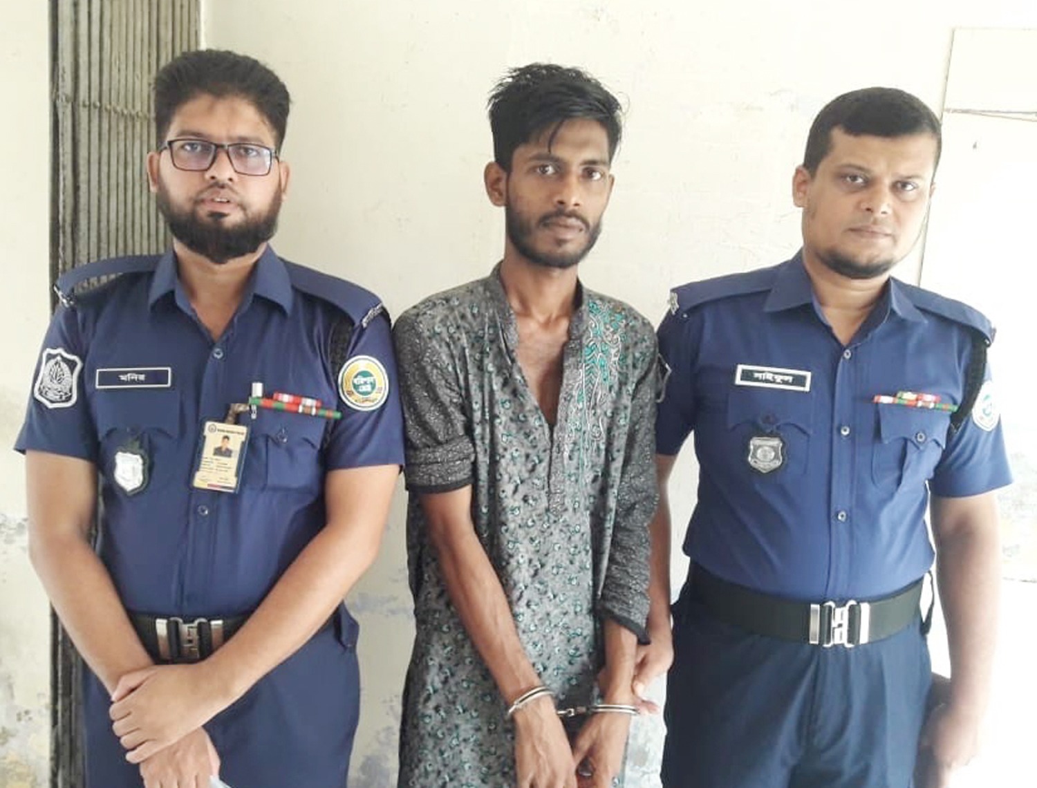 বরিশালে দলবদ্ধ ধর্ষণের শিকার গৃহবধূ : একজন গ্রেফতার