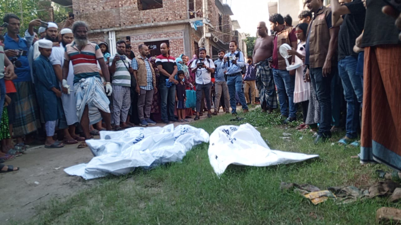 মানিকগঞ্জে দুই সন্তানসহ মায়ের আত্মহত্যা