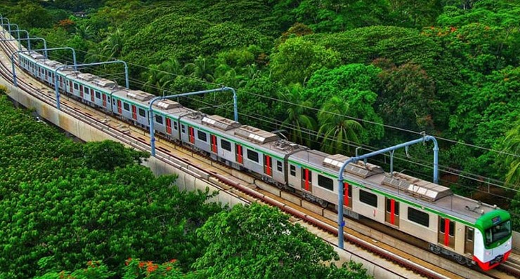 মেট্রোরেল চলাচল বন্ধ