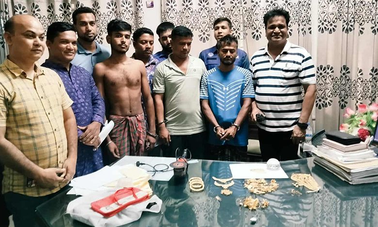 বাগেরহাটে চুরির ৫০ লাখ টাকার স্বর্ণ উদ্ধার : আটক ৩