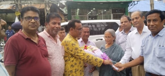 সৈয়দপুরে কেন্দ্রীয় দুর্গাপূজা মণ্ডপ পরিদর্শন করলেন মৎস্য ও প্রাণিসম্পদ উপদেষ্টা