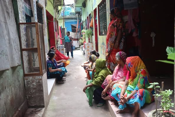 দুর্গাপূজার আনন্দ ঢেকে দিয়েছে উচ্ছেদের ভয়