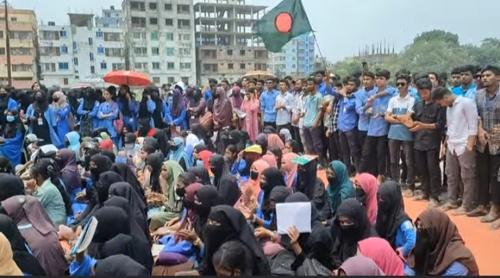 ৬ দফা আদায়ের হুঁশিয়ারি, ক্রাফটদের ‘চামড়া তুলে নেওয়া’র হুমকি