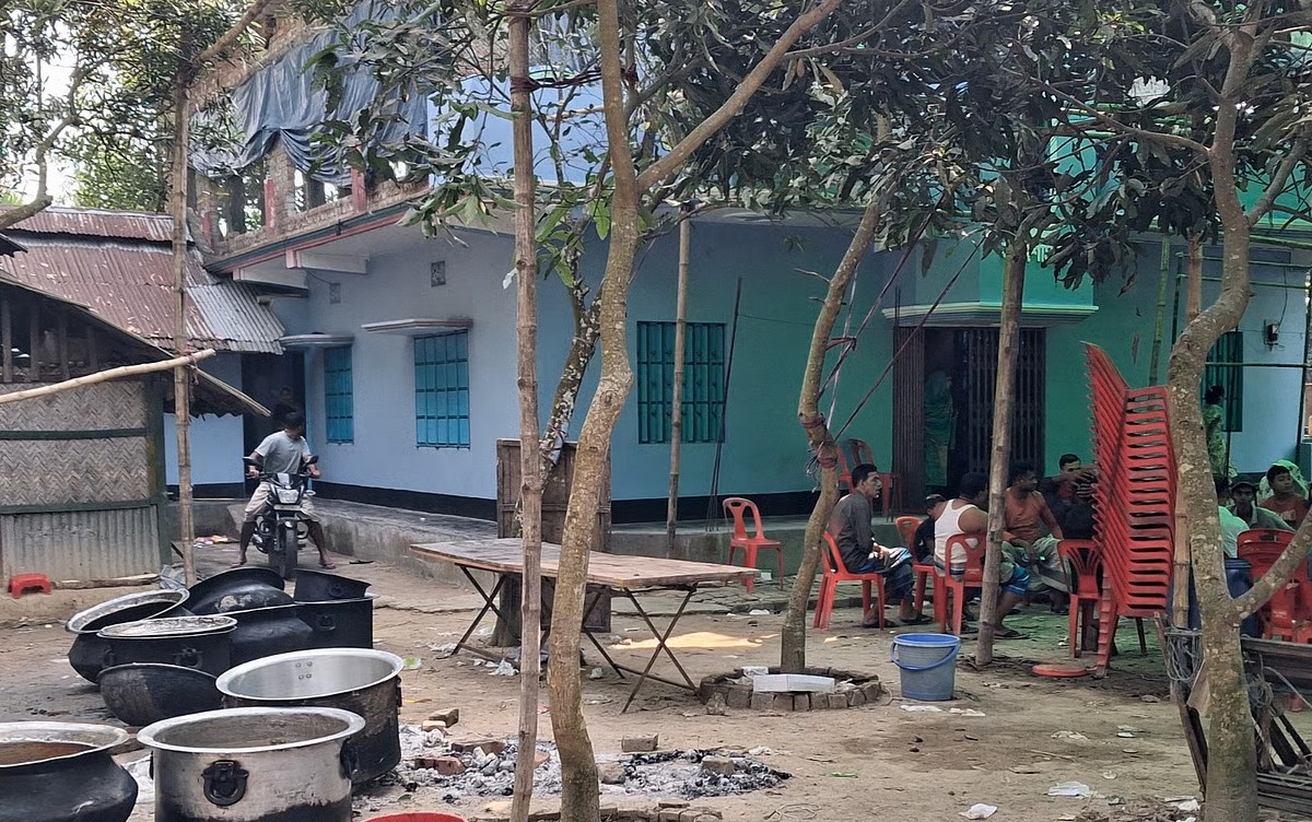 মিরসরাইয়ে বিয়েবাড়িতে রাতভোর ডাকাতি, স্বর্ণ ও নগদ লুট