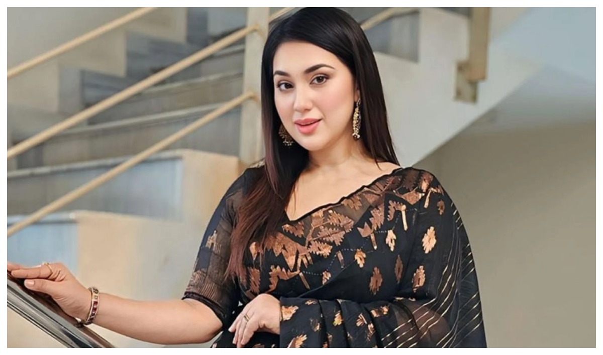 পূজা এলে কষ্ট পান অপু বিশ্বাস