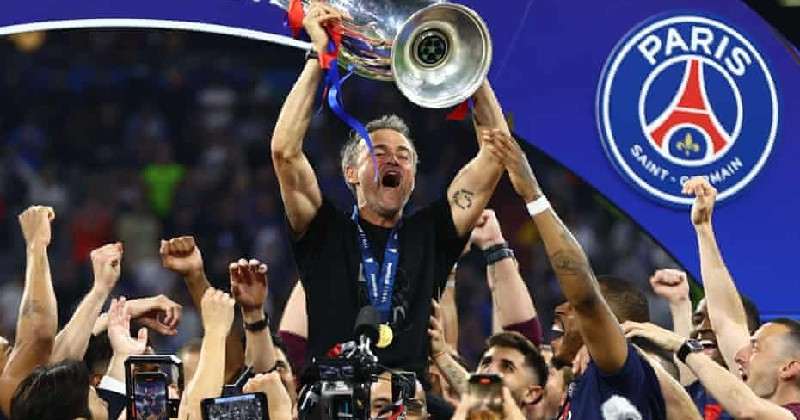 এনরিককে আজীবন চুক্তি প্রস্তাব করেছে পিএসজি