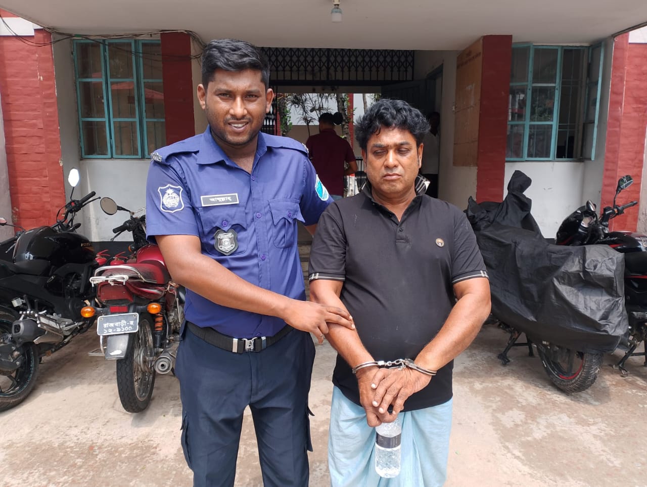 শিবালয়ে ষষ্ঠ শ্রেণির শিক্ষার্থীকে বলাৎকার, কেয়ারটেকার গ্রেফতার