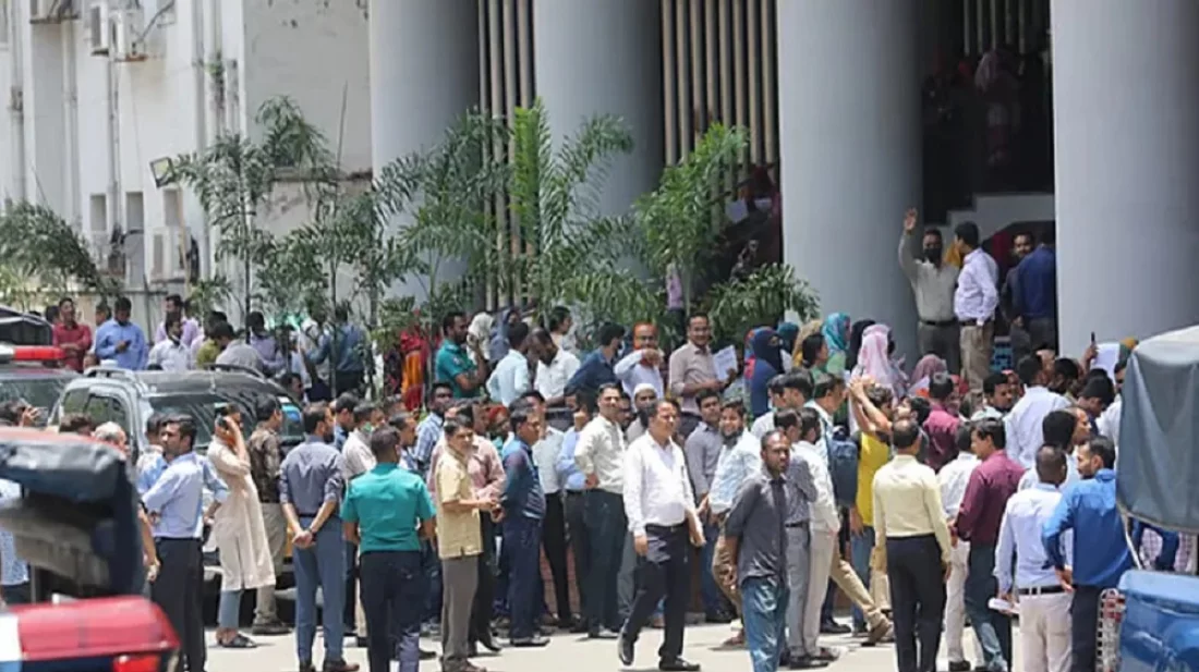 কর্মকর্তা-কর্মচারীদের দাবি নিয়ে সিদ্ধান্ত প্রধান উপদেষ্টা ফেরার পর: ভূমি সচিব