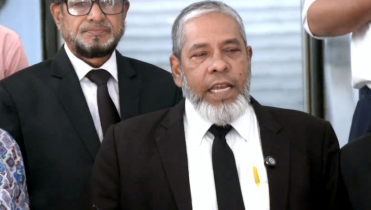 আইসিটি আইনে বিচার করা মানে হাত-পা বেঁধে সাঁতার কাটতে বলা: শেখ হাসিনার আইনজীবী