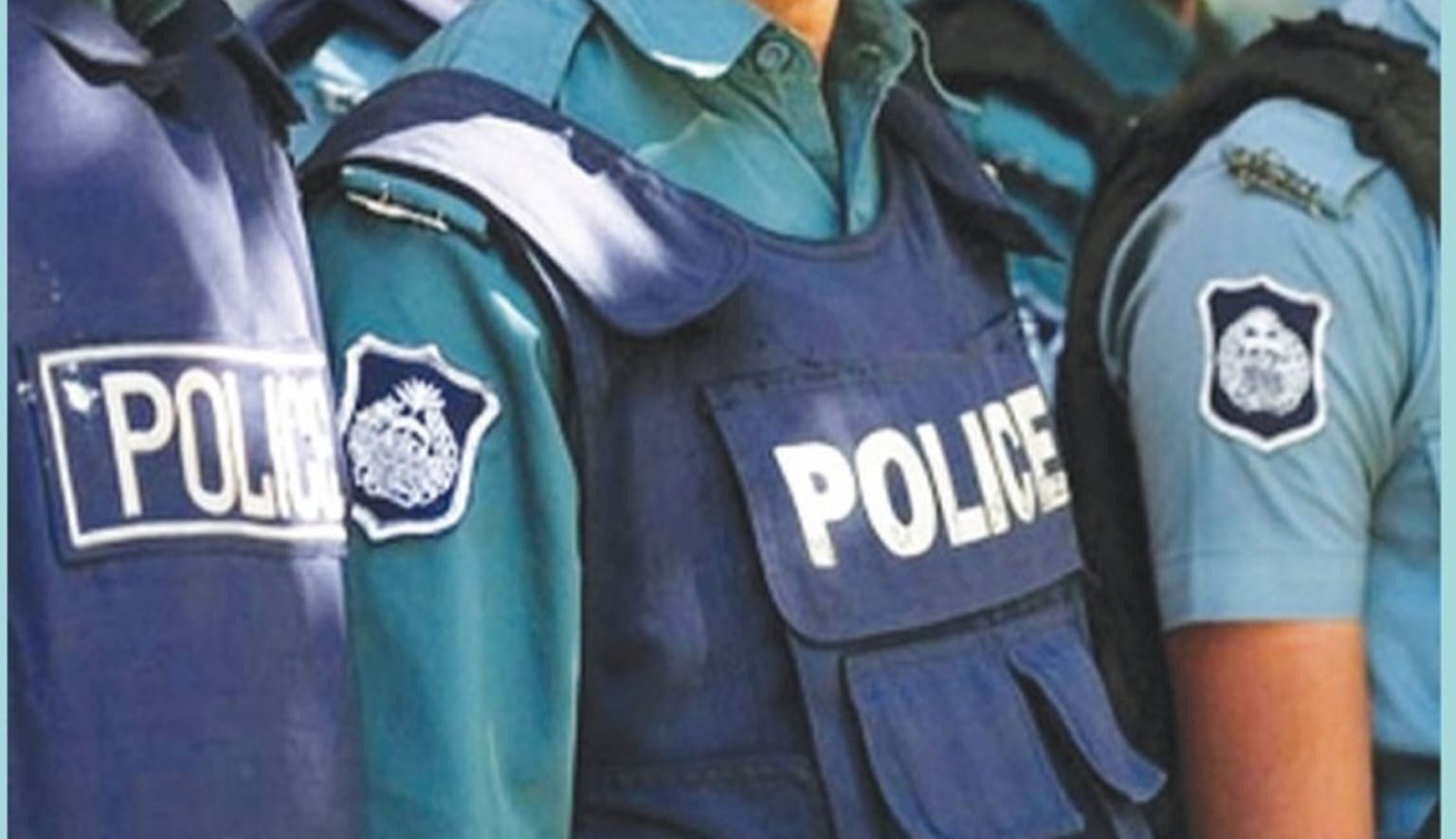 চার দফা দাবিতে চাঁপাইনবাবগঞ্জে রেল অবরোধ