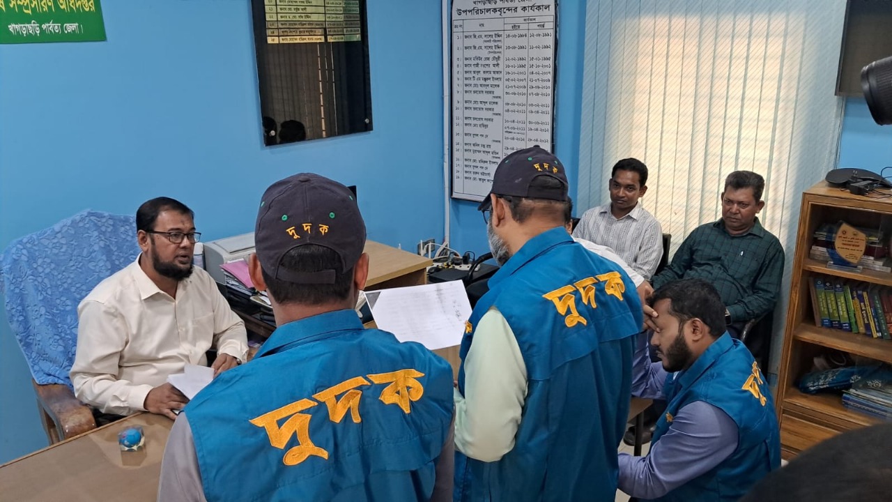 দেড় কোটি টাকার বীজ বিতরণে অনিয়ম, ৪০ লাখ টাকার ধান কাটার মেশিন উধাও