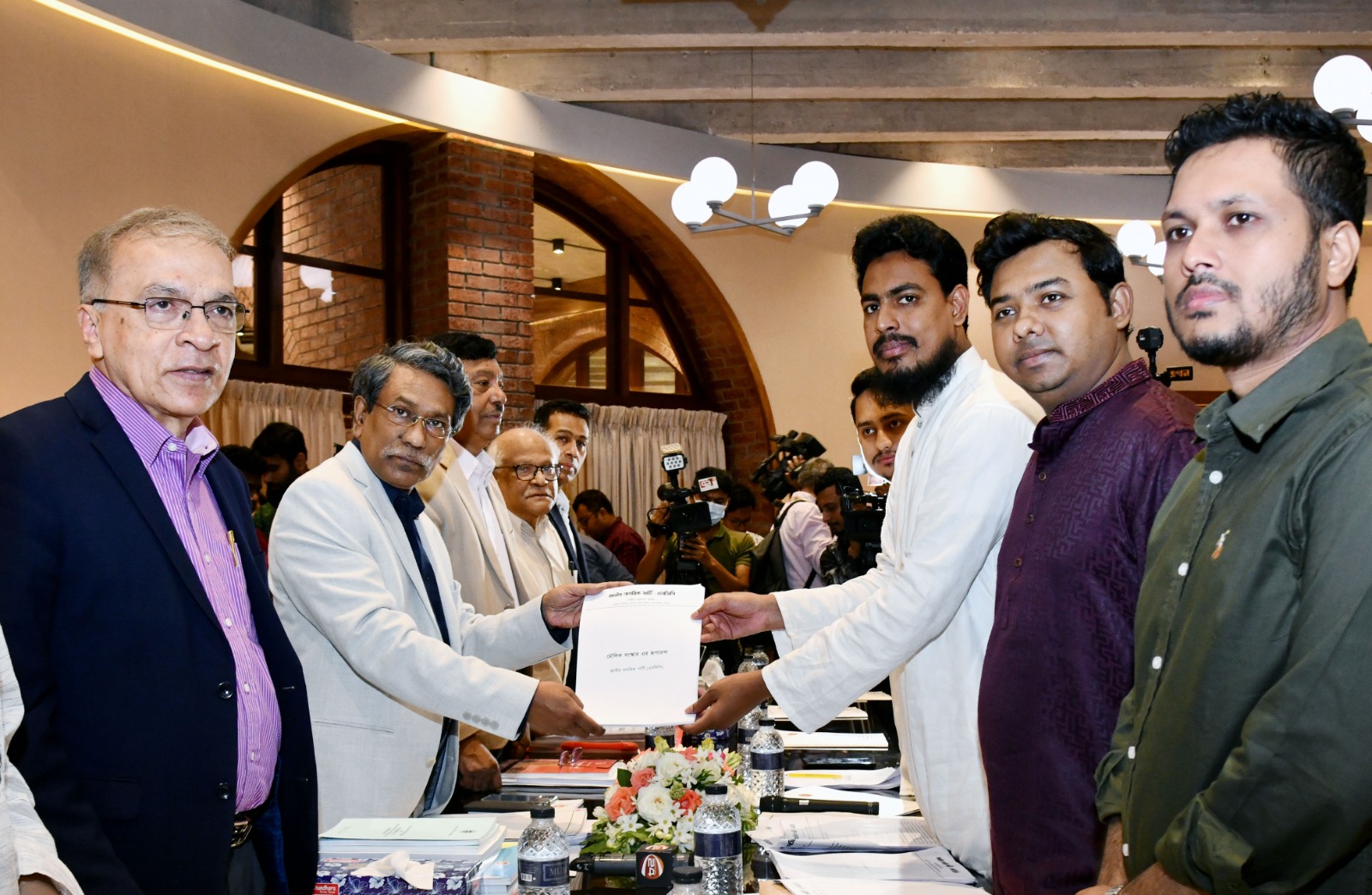 ঐকমত্যের ভিত্তিতে জাতীয় সনদ তৈরির পথরেখা করাই লক্ষ্য: আলী রীয়াজ