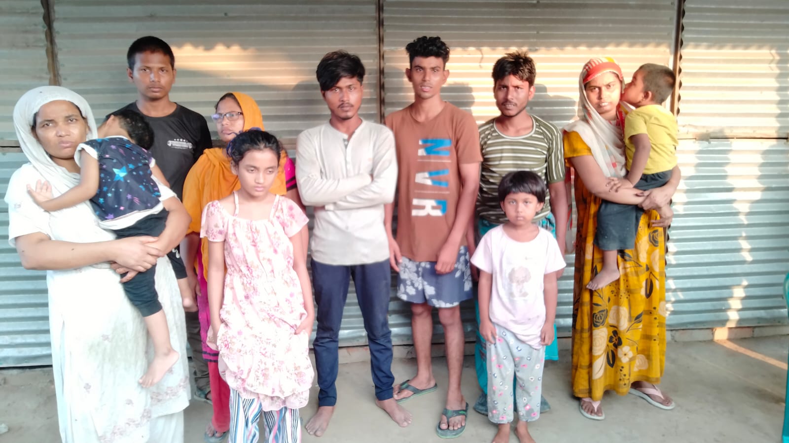 পঞ্চগড়ে ৪ ভারতীয় নাগরিকসহ ১৬ জনকে পুশইন