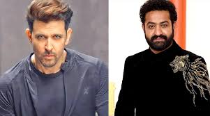 এনটিআরের নাচে মুগ্ধ হৃতিক রোশন