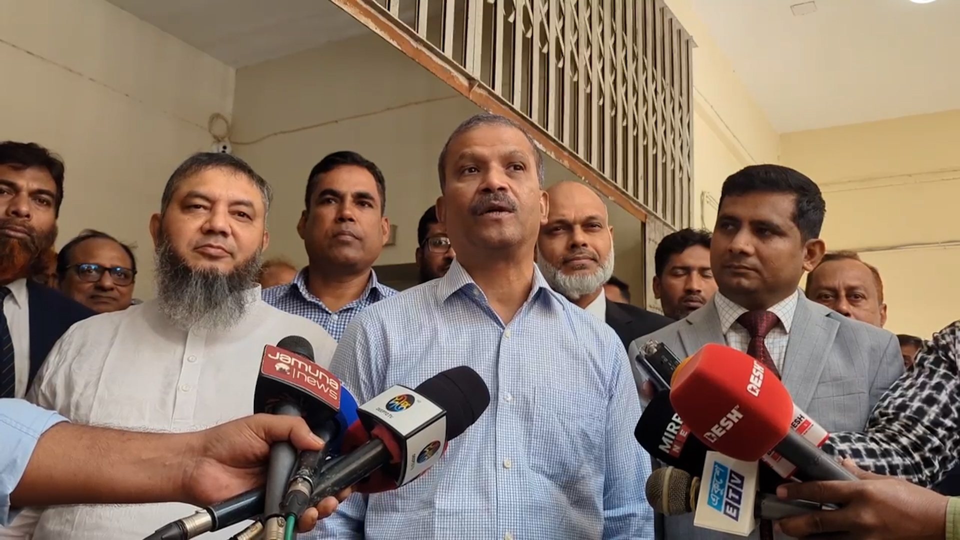 ফেব্রুয়ারিতেই নির্বাচন হবে,আমরা বদ্ধপরিকর: আসিফ নজরুল