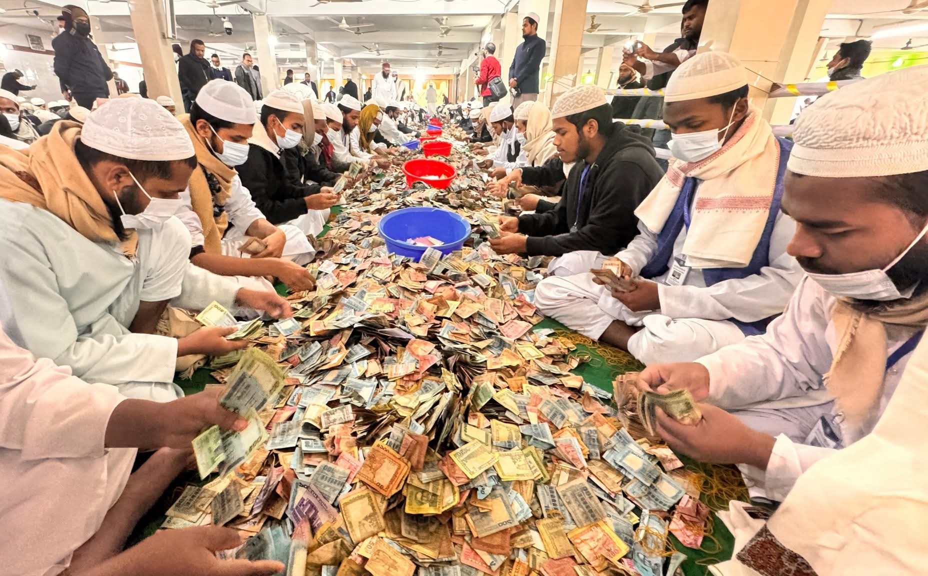 কিশোরগঞ্জের পাগলা মসজিদের দানবাক্সে এবার রেকর্ড ১১ কোটি ৭৮ লক্ষ ৪৮ হাজার ৫৩৮ টাকা