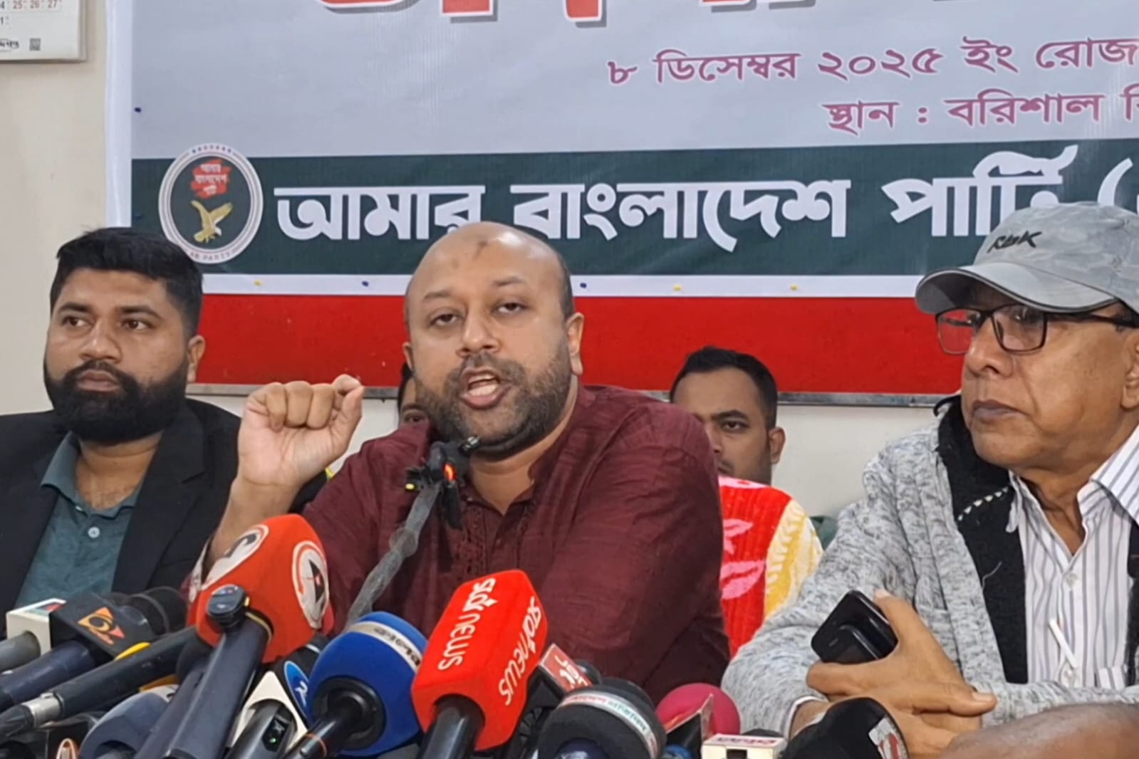 "লেভেল প্লেয়িং ফিল্ড" নষ্ট করছে বিএনপির ছোট এক অংশ: ব্যারিস্টার ফুয়াদ