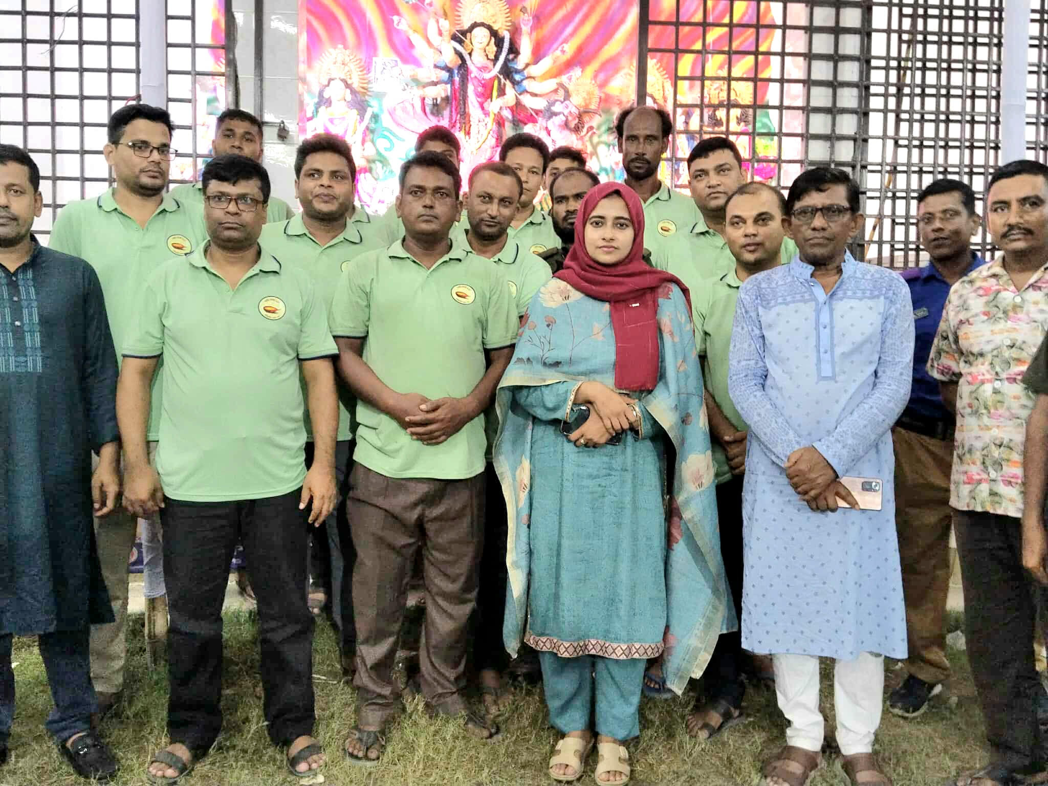 দৌলতপুরে বিভিন্ন পূজা মণ্ডপ পরিদর্শনে ইউএনও