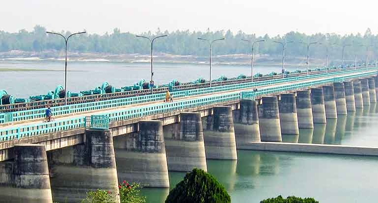 তিস্তায় পানি বৃদ্ধিতে তলিয়েছে ফসলের ক্ষেত, বন্যার আশঙ্কা