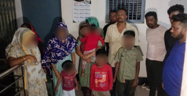 সীমান্ত দিয়ে ১৪ বাংলাদেশিকে ফেরত পাঠালো বিএসএফ