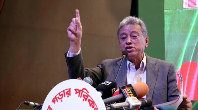 তারেক রহমান দেশে ফিরলে নতুন জোয়ার আসবে: আমীর খসরু