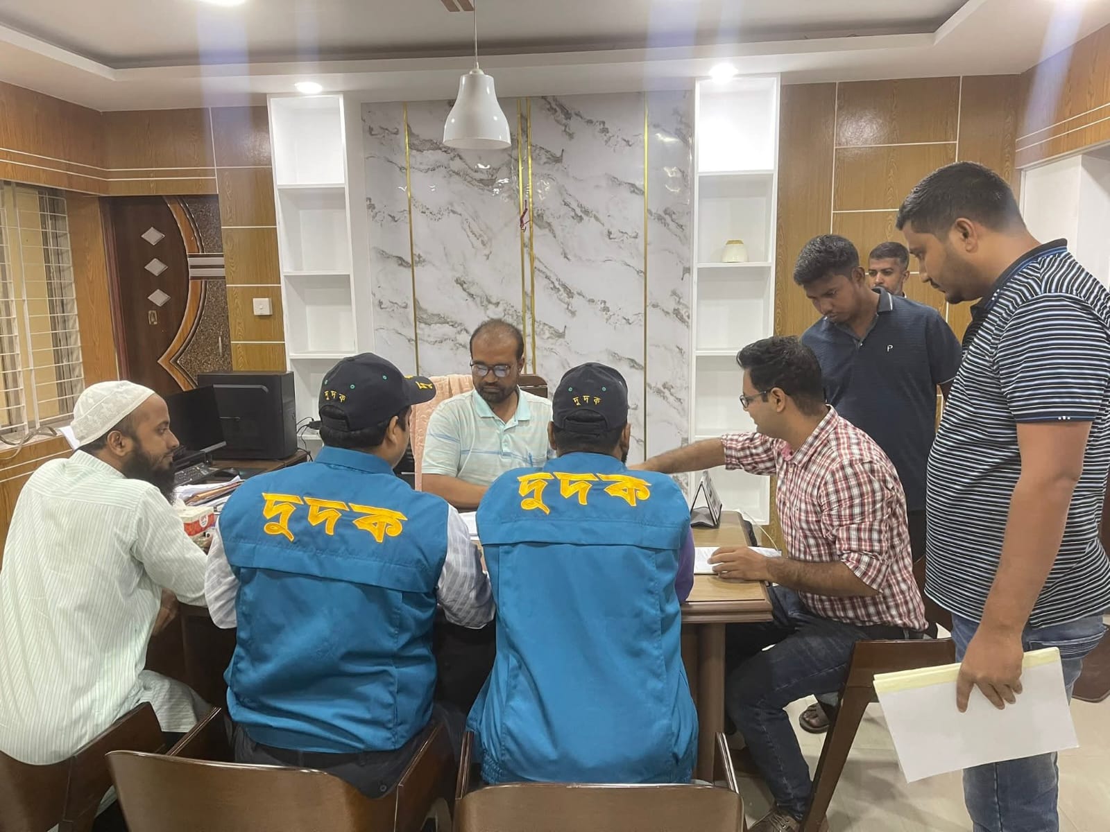 ফেনী পানি উন্নয়ন বোর্ডে দুদকের অভিযান