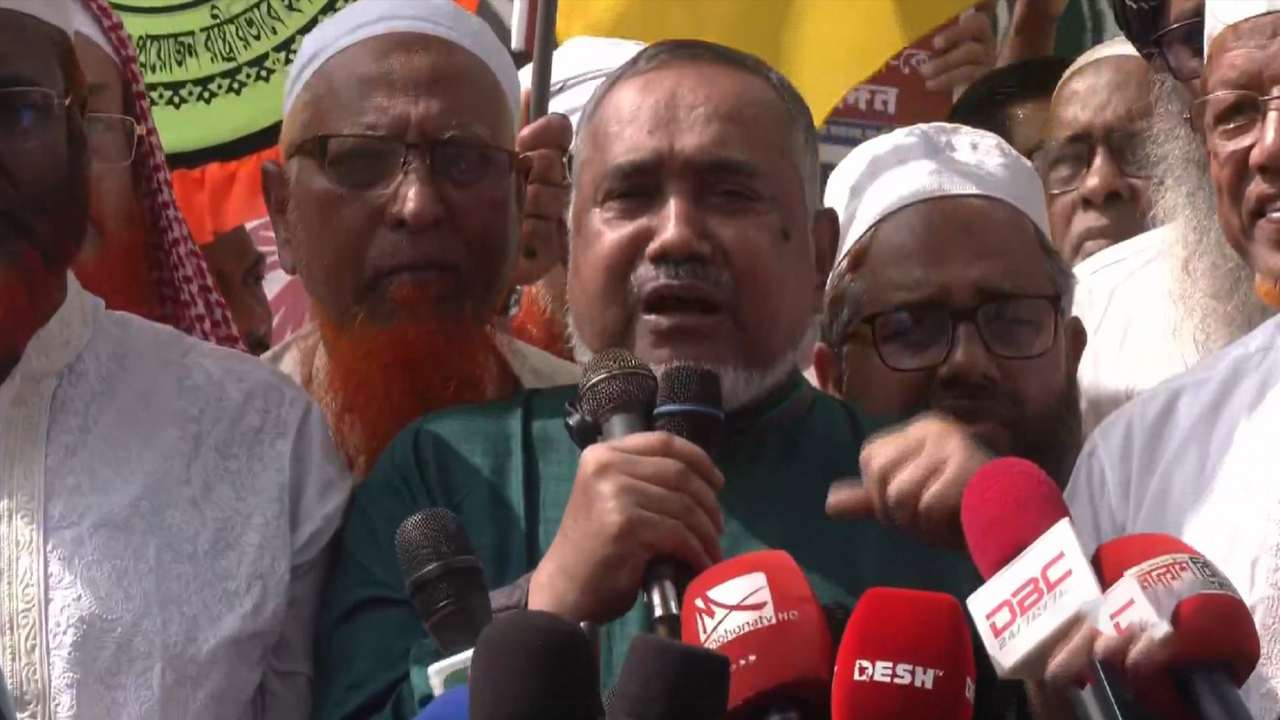 ঘি না উঠলে আঙুল বাঁকা করতে হবে: ডা. তাহেরের