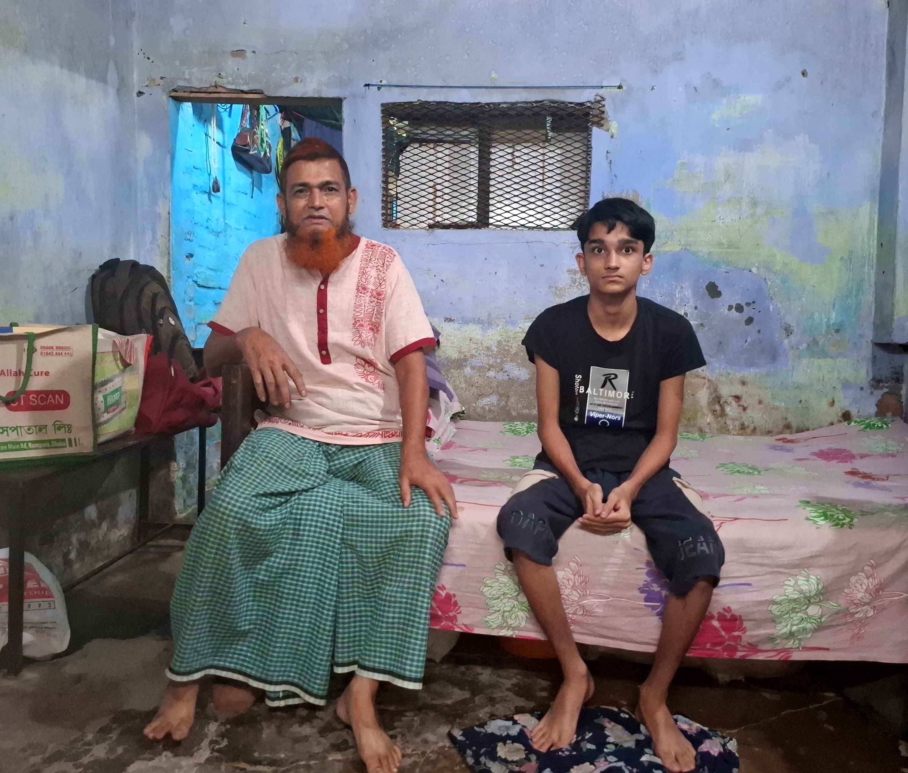 বিরল রোগে আক্রান্ত সৈয়দপুরের ১৩ বছরের শিক্ষার্থী মাহফুজ