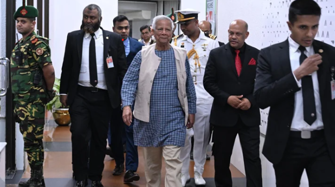 দেশে ফিরেছেন প্রধান উপদেষ্টা