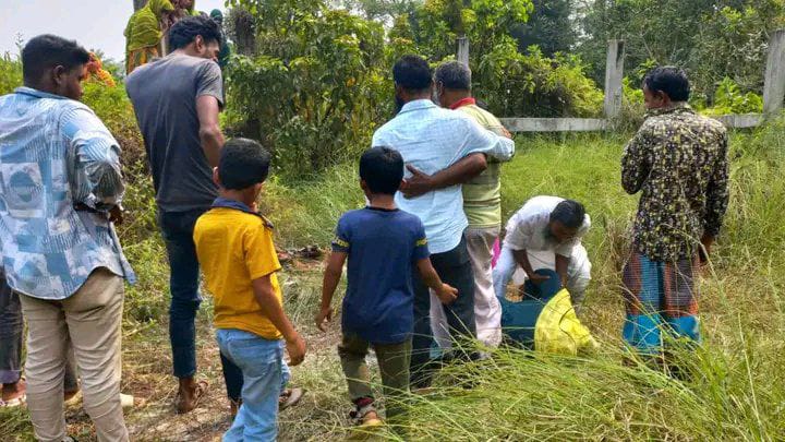 ঝালকাঠিতে অটোরিকশা চালকের অর্ধগলিত মরদেহ উদ্ধার