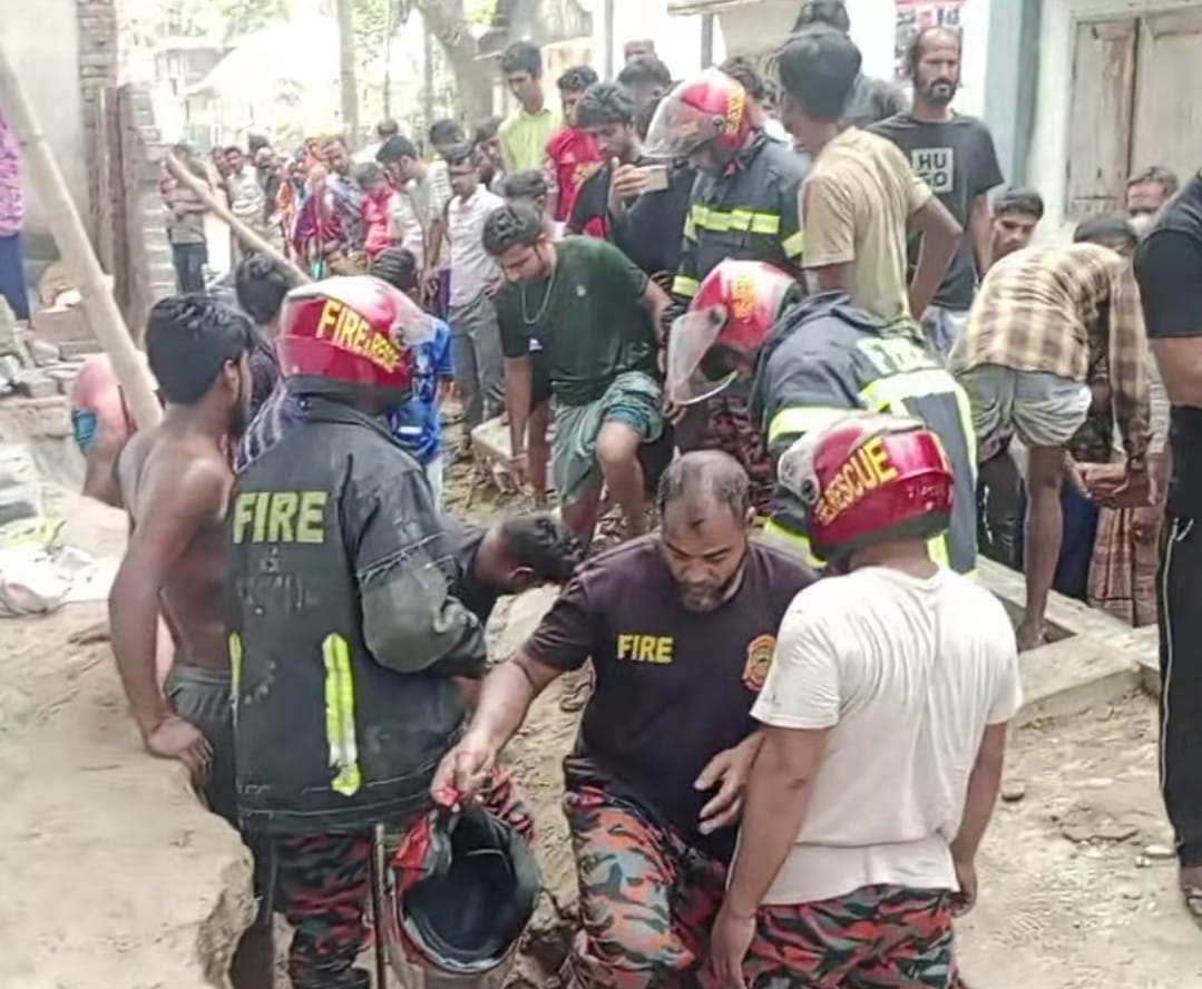 সিরাজগঞ্জে দেয়াল ধসে দুই নির্মাণ শ্রমিক নিহত
