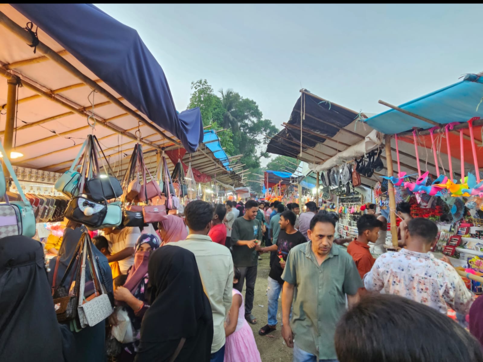 টাঙ্গাইলে তিন দিনব্যাপী ঐতিহ্যবাহী ‘জামাই মেলা’ শুরু