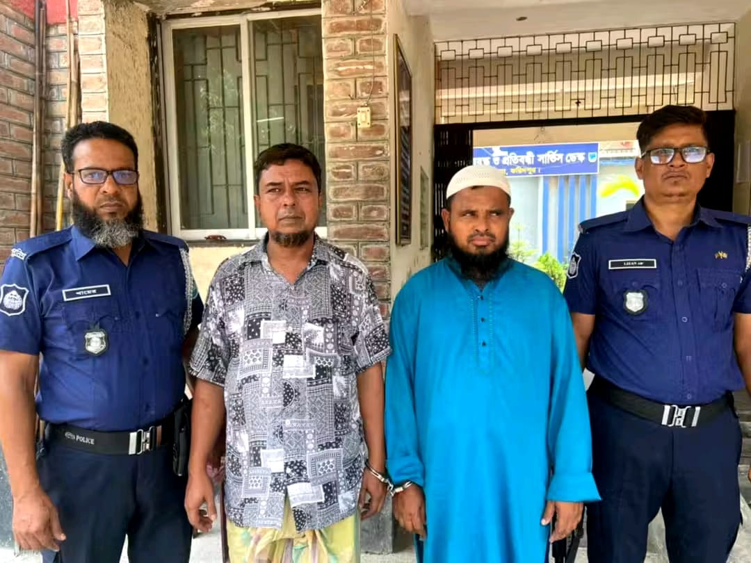 ফরিদপুরের সালথায় দুই সেচ্ছাসেবক লীগ নেতা আটক