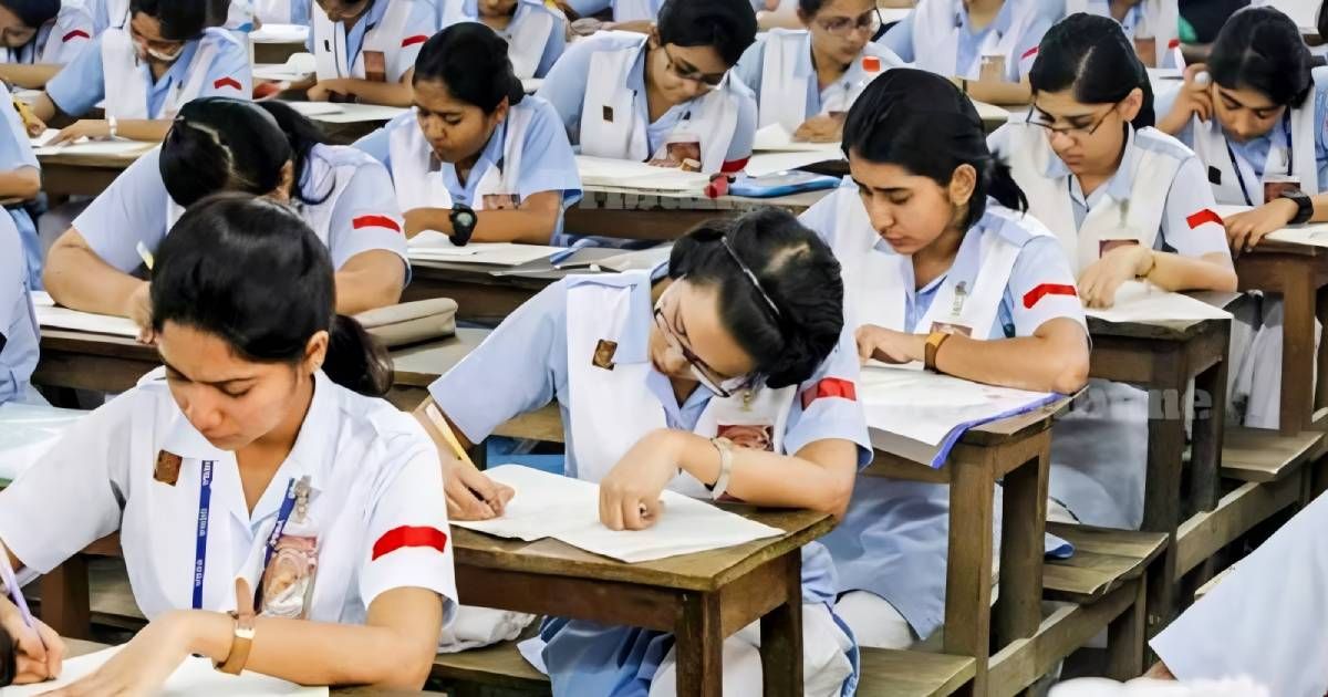 বন্যা পরিস্থিতি ভয়াবহ,  ৩ বোর্ডের এইচএসসি-সমমান পরীক্ষা স্থগিত