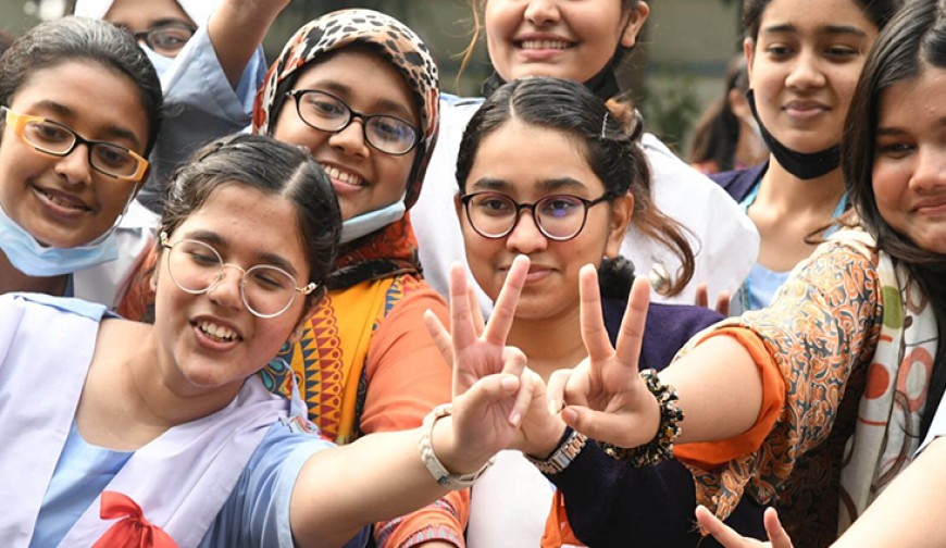 এসএসসি ও সমমান পরীক্ষার ফল প্রকাশ, পাসের হার ৬৮.৪৫ শতাংশ