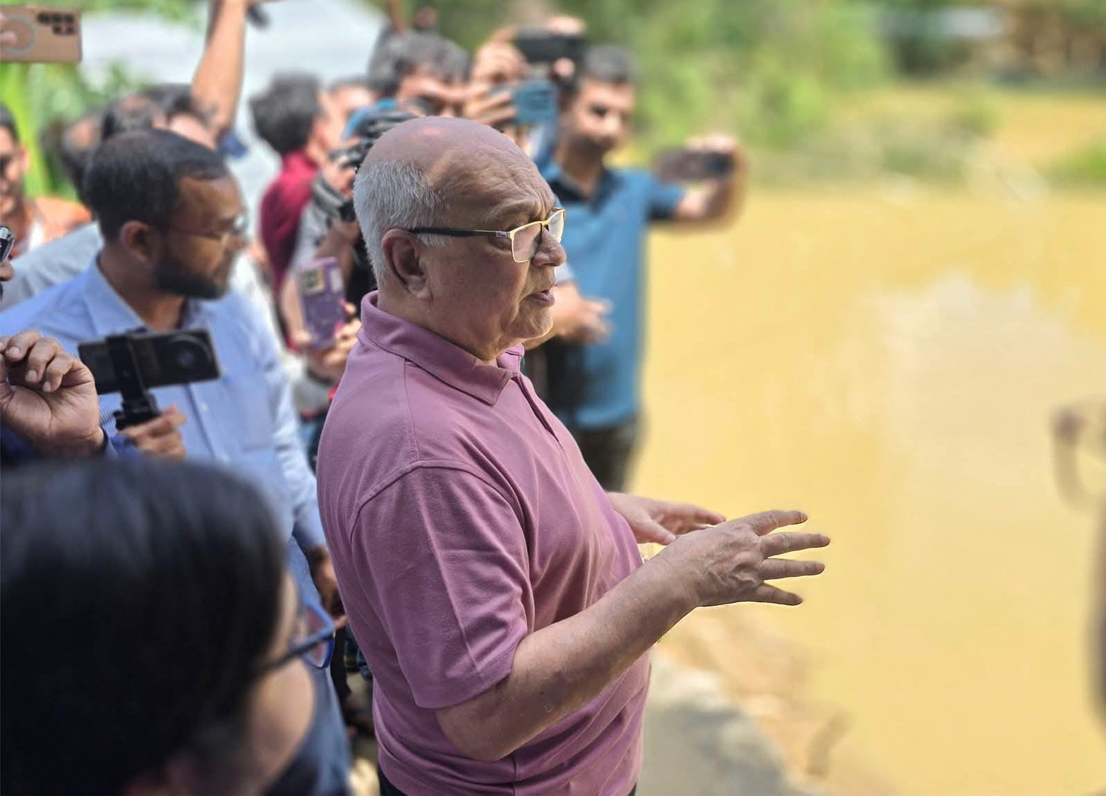 পরশুরামে বন্যাদুর্গত এলাকা পরিদর্শন না করেই ফিরে গেলেন উপদেষ্টা
