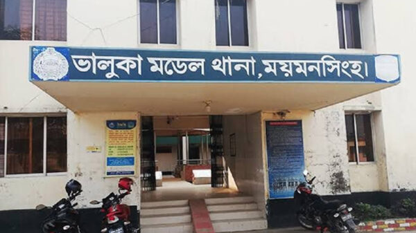 ভালুকায় বাসা থেকে মা ও দুই সন্তানের গলাকাটা মরদেহ উদ্ধার