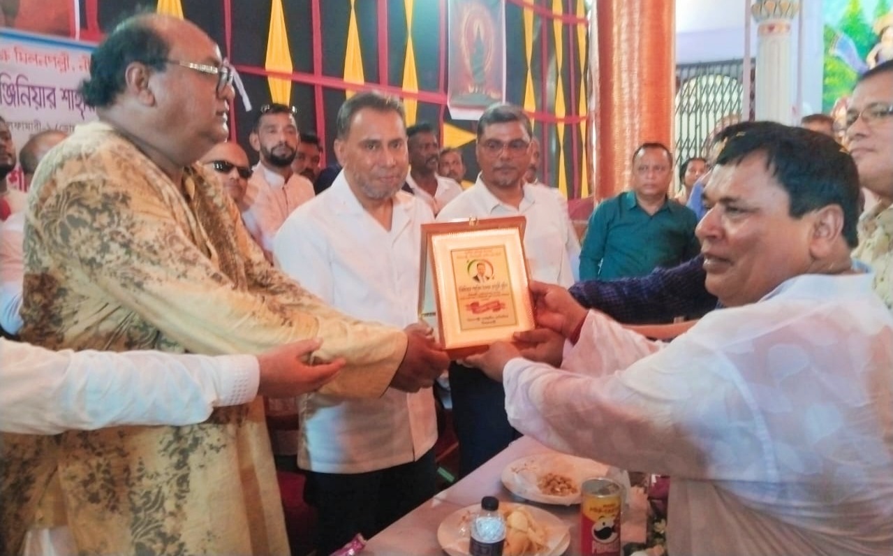 নীলফামারীতে পূজা মণ্ডপ পরিদর্শনে বেগম জিয়ার ভাগ্নে প্রকৌশলী তুহিন
