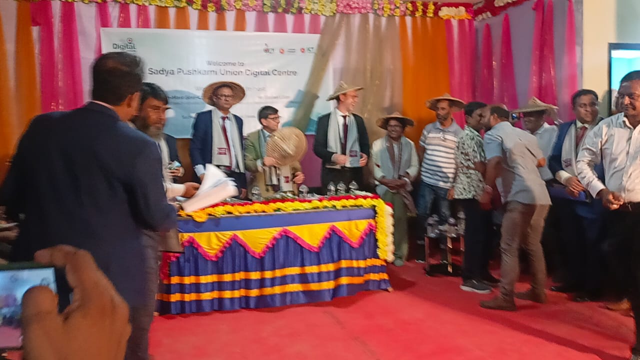 রংপুরের সদ্যপুষ্করনীতে ফরাসি রাষ্ট্রদূত ও ইউএনডিপি প্রতিনিধির আগমন