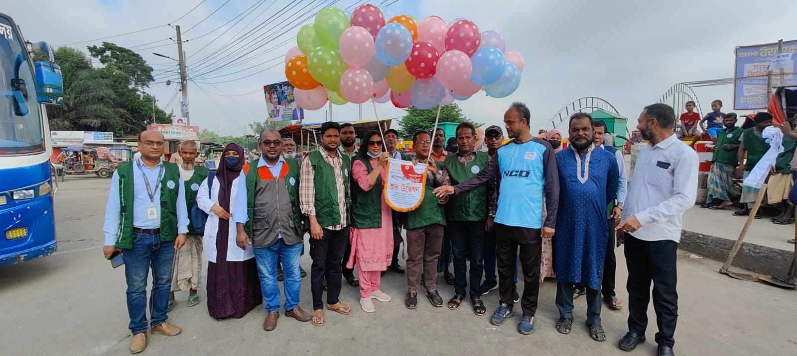 জামালপুর কমিউনিটির অংশগ্রহণে ব্রহ্মপুত্র নদসহ শহর পরিচ্ছন্নতা অভিযান