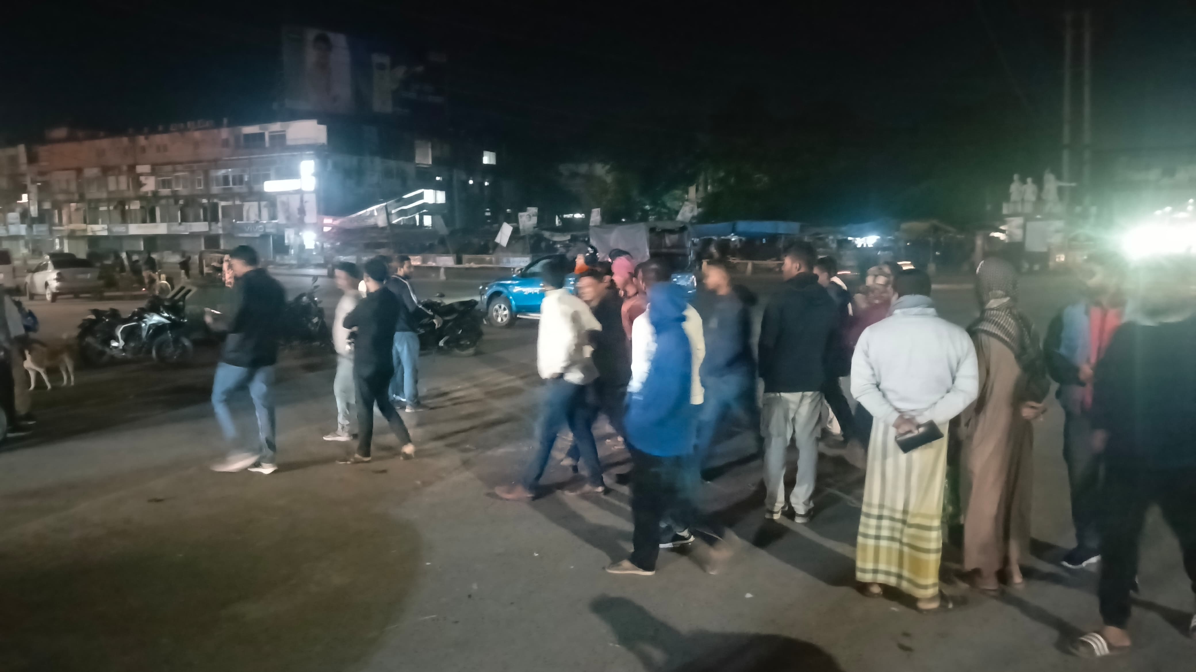 মানিকগঞ্জে ফের ককটেল বিস্ফোরণ, আহত ২