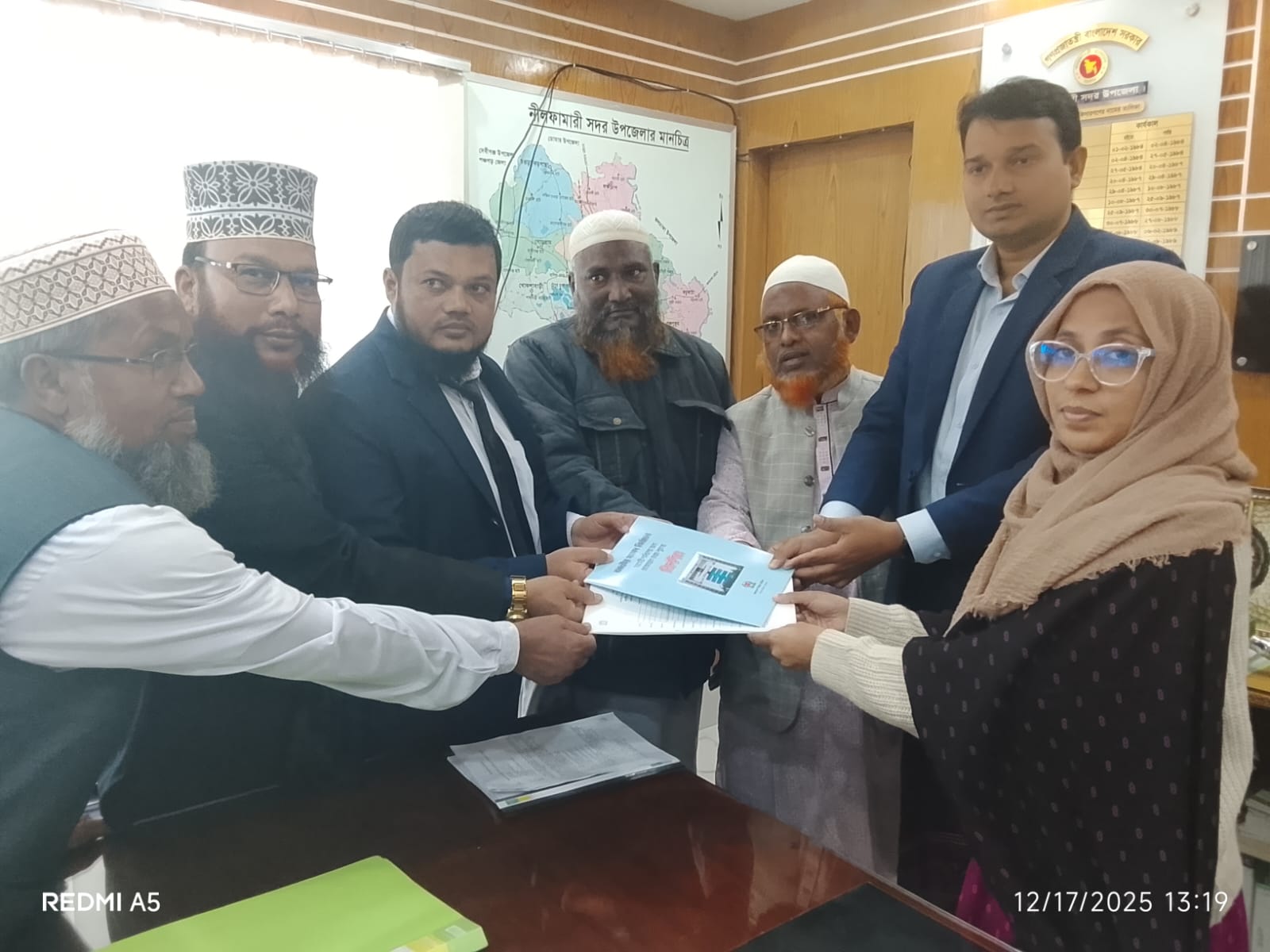 নীলফামারী-২ আসনে জামায়াত প্রার্থীর পক্ষে মনোনয়নপত্র উঠালেন নেতা-কর্মীরা