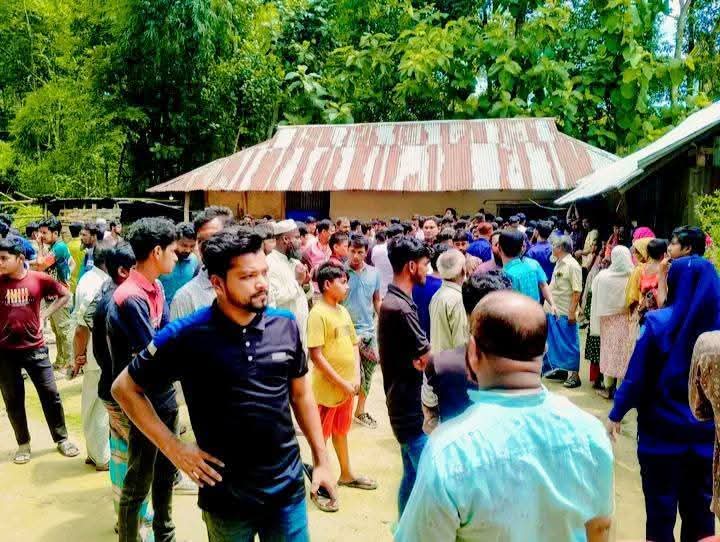 খাগড়াছড়িতর রামগড়ে মা ও মেয়েকে গলা কেটে হত্যা